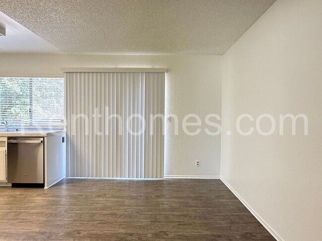 Photo - 7932 Calico St