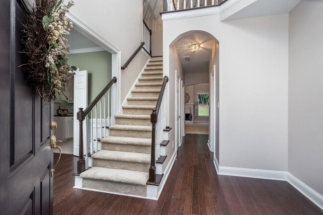 Photo - 802 Satinwood Pl
