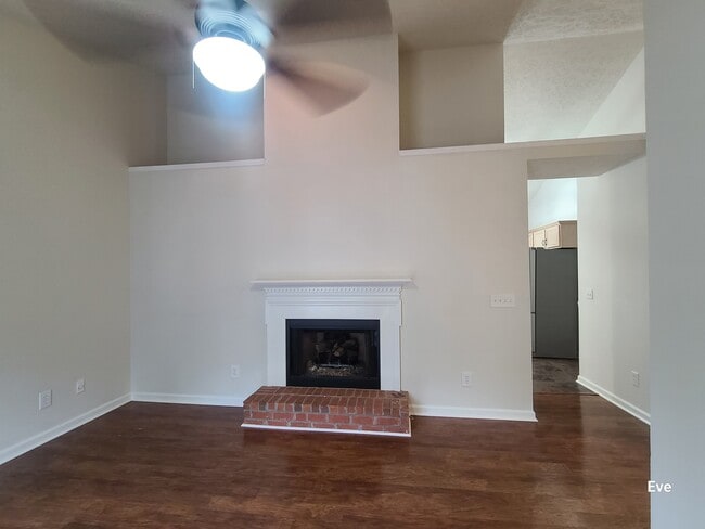 Photo - 2733 Airwood Dr