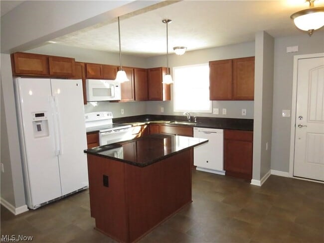 Photo - 1733 Blase Nemeth Rd