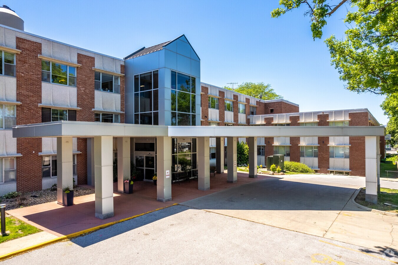 Photo - Calvin Community