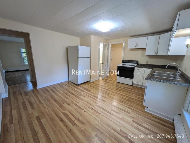 Photo - 28 Autumn St