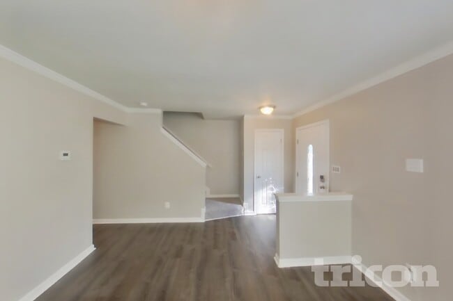 403 Darby Ln