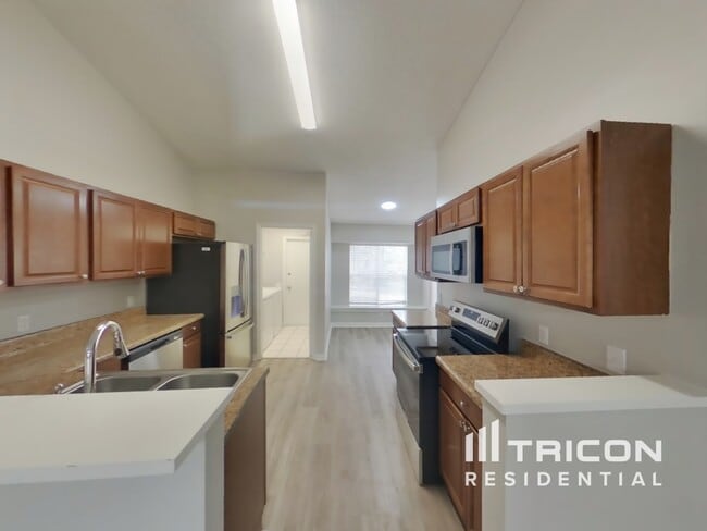 Photo - 13410 Maureen Ave