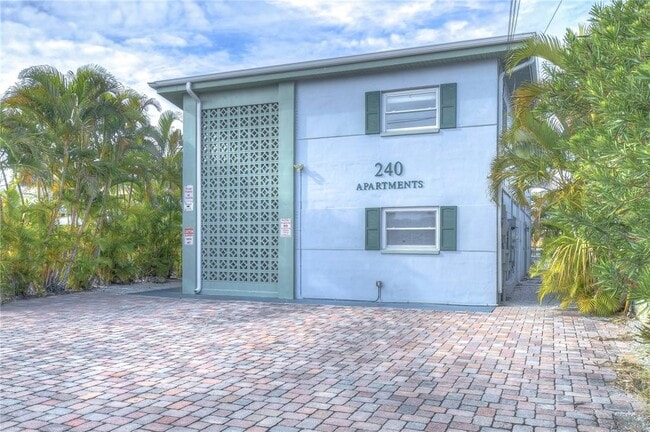 Building Photo - 240 115th Ave Rental