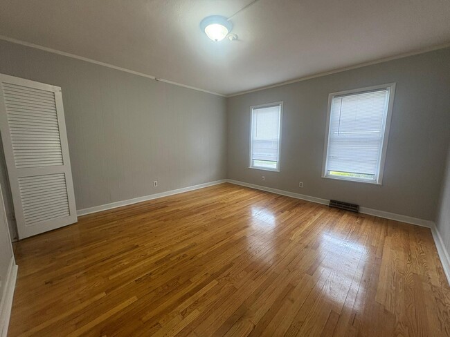 Building Photo - 63 Whiting St Unit 1 Rental