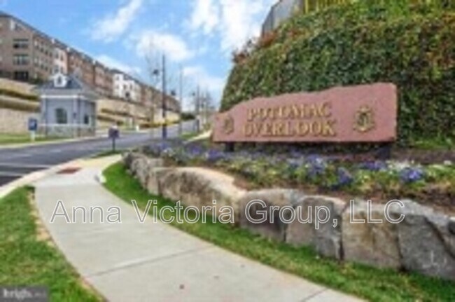 Photo - 617 Sprintsail Way Unit #72