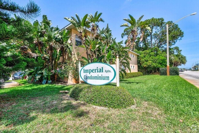 Building Photo - 333 SE Martin Ave Unit 2-1 Imperial Condominium