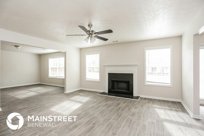 Photo - 210 Makenna Dr