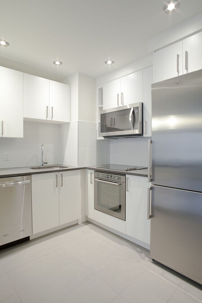Photo - 3495 Rue de la Montagne Unit 602