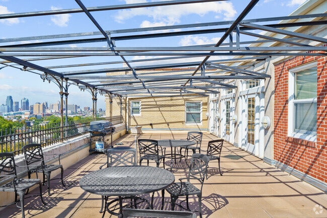 Building Photo - West Paseo, LLC Rental