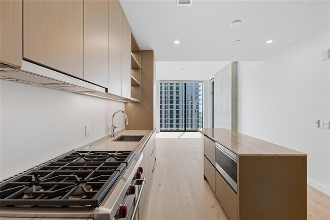 Photo - 610 Davis St Unit 2803