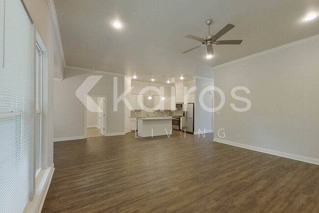 6536 Roux Dr