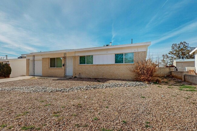 Photo - NE Mid-Century Modern 3 Badroom 1.5 Bath with garage