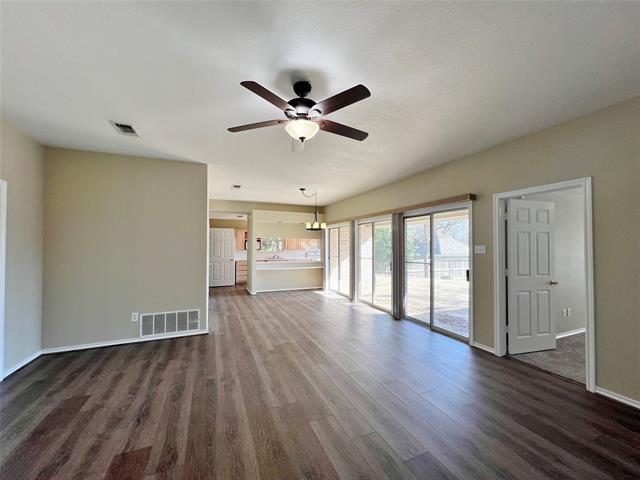 Photo - 507 W Baylor St