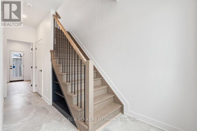Photo - 71 Parent Ave