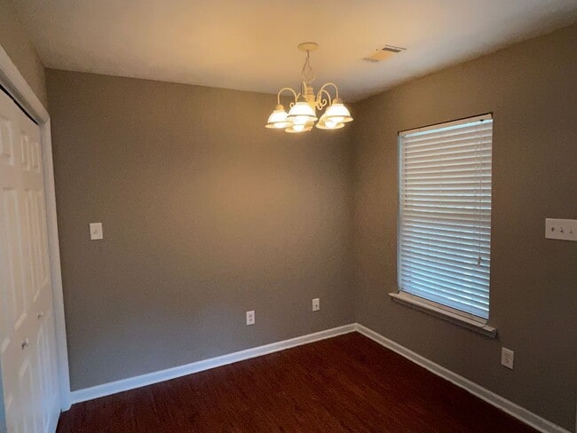 Photo - 311 Beech Ln