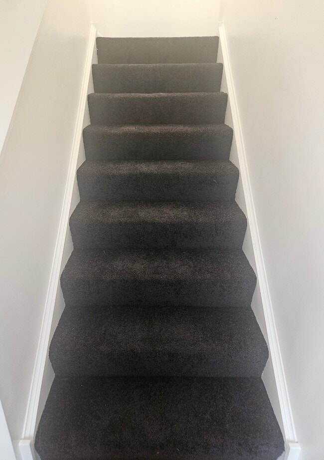 Photo - 838 Avalon Way