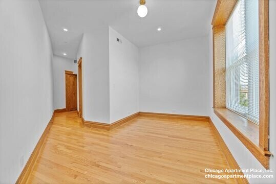Photo - 3406 N Sheffield Ave Unit 3