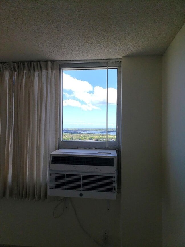 Photo - Century Park Plaza Condo - 1 bedroom, 1 bath, 1 parking - Avail 11/9/24 Unit B2103