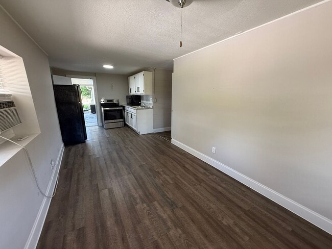 Photo - 702 21st Ave W Unit B