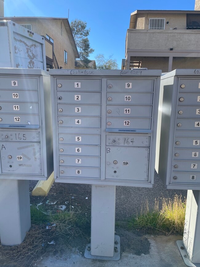 Photo - 6229 Yerba Ln Unit B