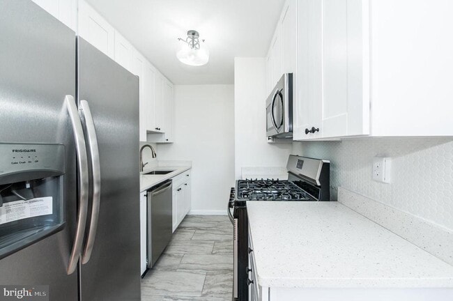 Photo - 1545 18th St NW Unit 812