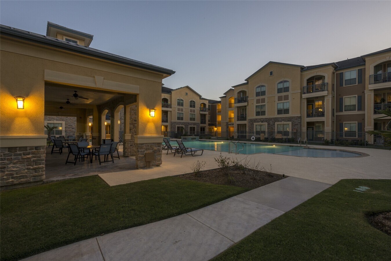 Photo - 11821 Cypress Corner Ln Unidad 162