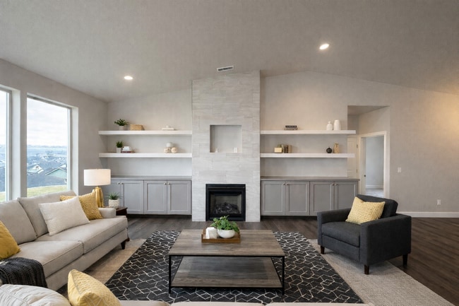 Photo - Elevate your VIEW from the comfort of your home!