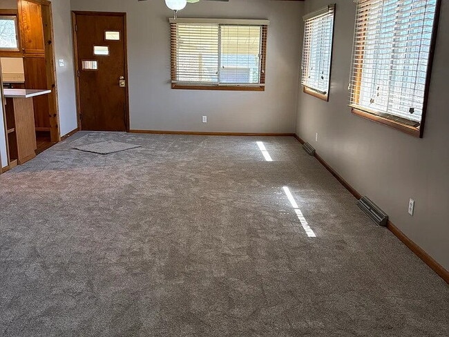 Building Photo - This two bedroom, renovated home is located in Cranberry Bay
