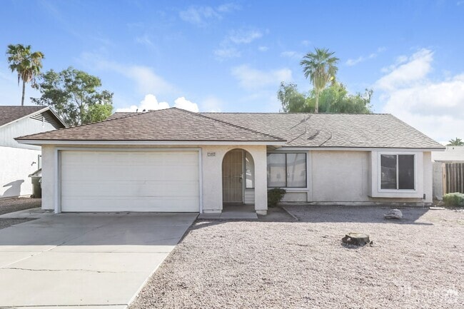 Building Photo - 8519 N 55th Ave Rental