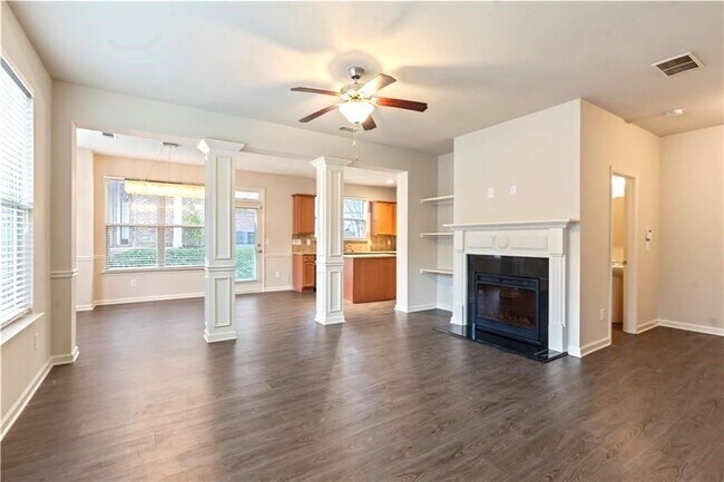 Photo - 3879 Brockenhurst Dr