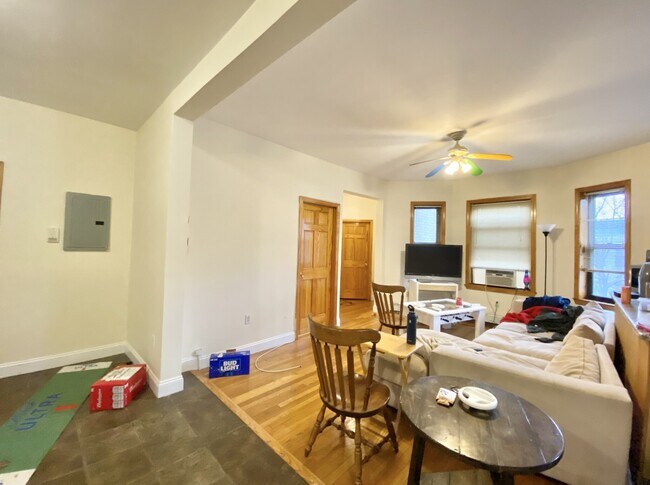Photo - 47 Orkney Rd Apartments Unit 2