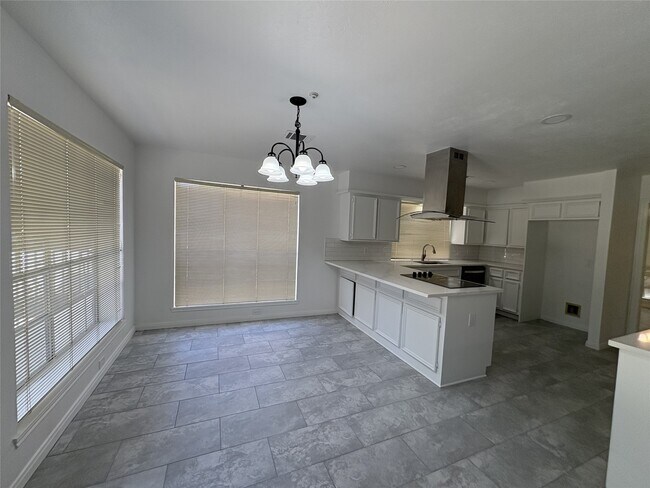 Photo - 3203 Woodland View Dr