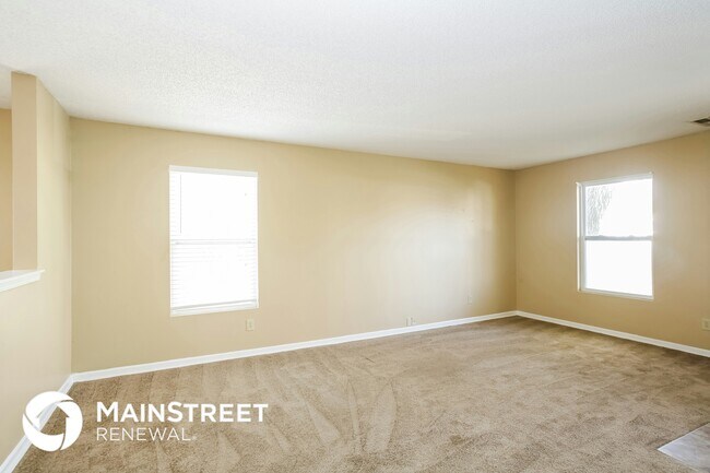 Photo - 913 Harbon Dr