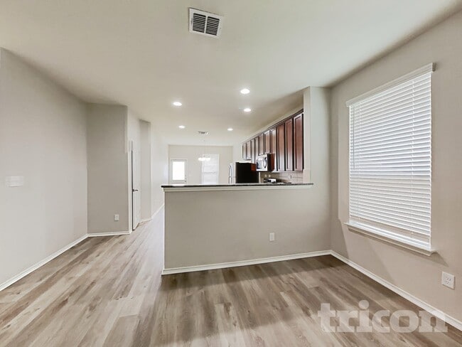 221 Texas Thistle