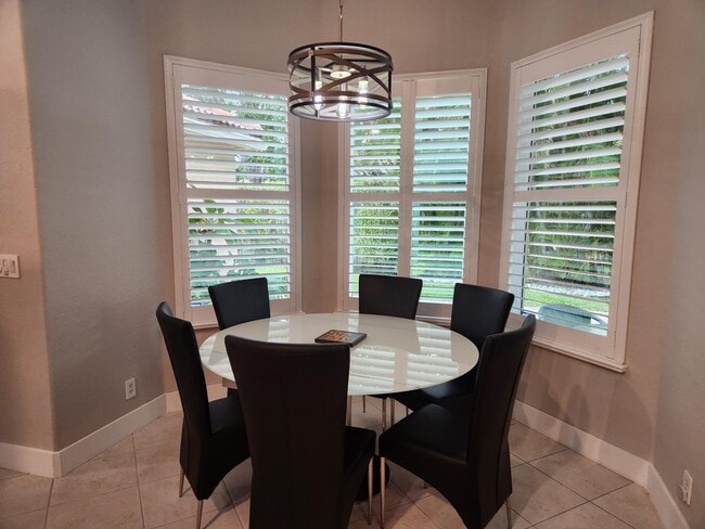 Photo - 2564 Sandy Cay