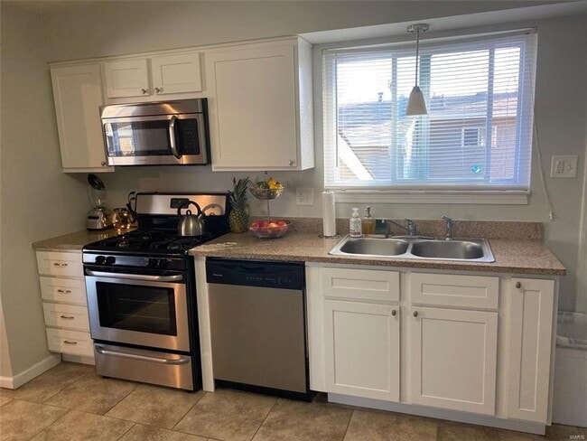 Photo - 7 Edgeworth Ave