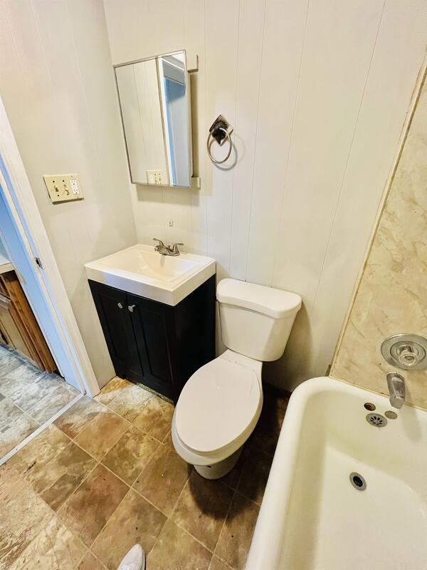 Photo - 328 N 16th St