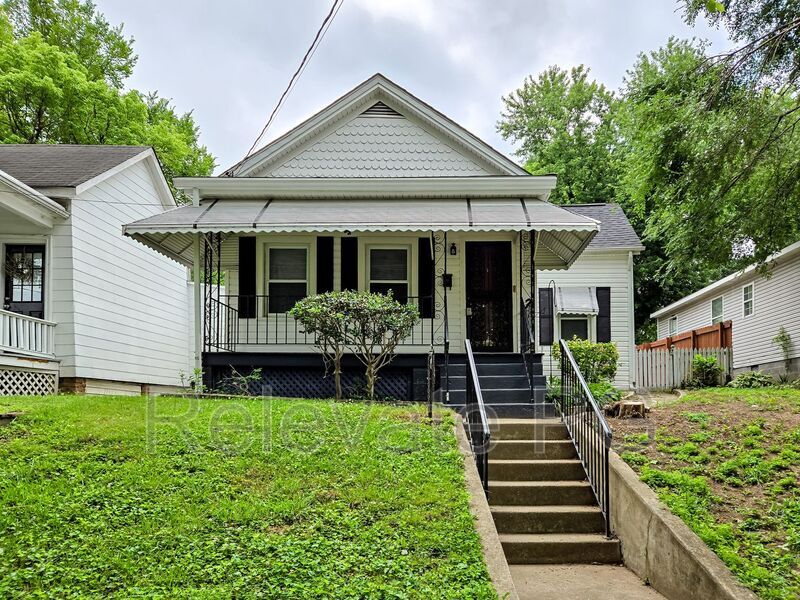 Photo - 2602 Perry St