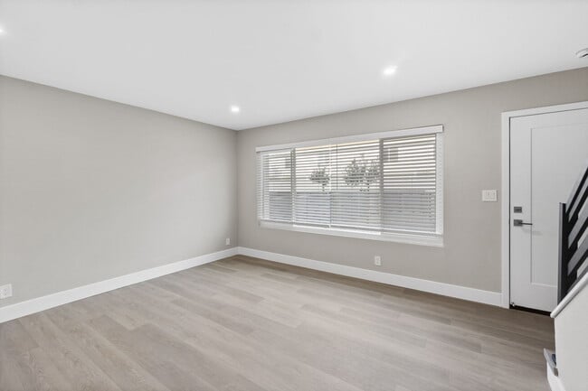 Photo - 1024 Mission Townhomes