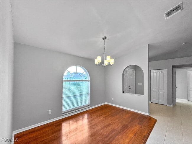 Photo - 5823 Buchanan Rd