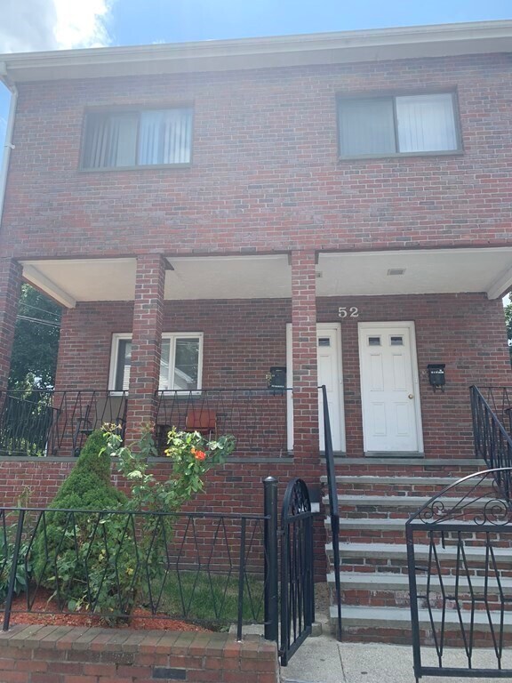 Photo - 52 Winter St Unit 2