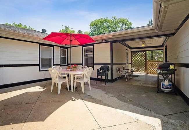 Photo - 2617 Chevy Chase Dr