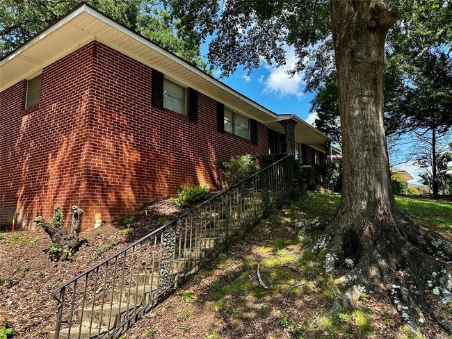 Photo - 1009 Rosedale Dr