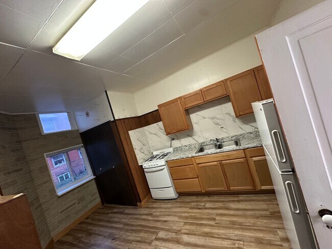 2305 13th St