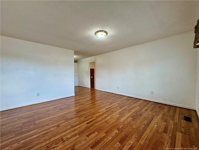 Photo - 703 Odell Rd