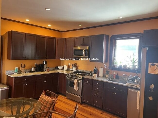 Photo - 29 Fairmount Ave Unit 2
