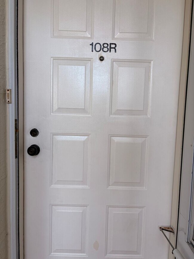 Photo - Spacious 1 bedroom at Pier 43!