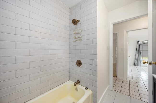 Photo - 1721 Jones St